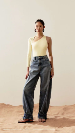 Calça Jeans Barrel Leg Martingale