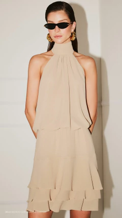 Vestido Curto Com Gola