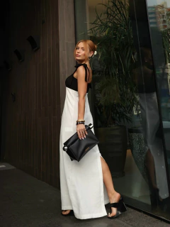 Vestido Midi Elie na internet