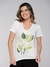 Camiseta feminina estampada Folhas Aquarela com detalhes em strass