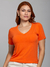 T-shirt Essencial Gola V Laranja - comprar online