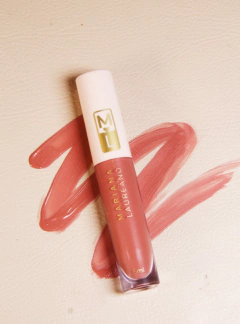 BATOM LÍQUIDO SEMI-MATE - MARIANA LAUREANO na internet