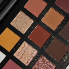 PALETA DE SOMBRAS CLASSIC BY KENNEDY HOFFMANN - BITARRA na internet