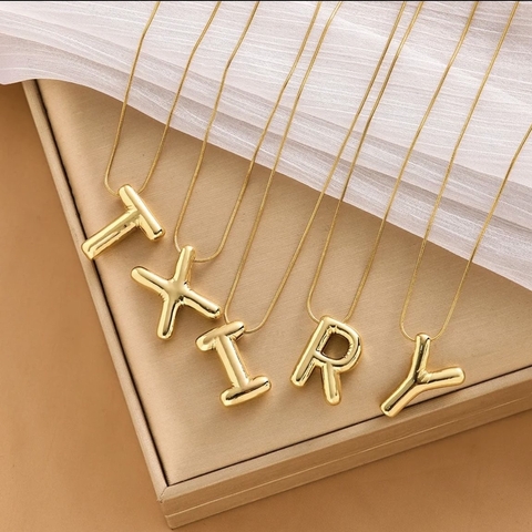 Collar Inicial Globo Dorado