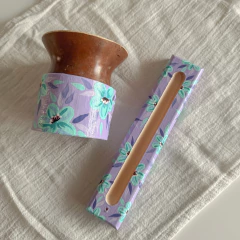 PORTASAHUMERIO FRESIA LILA en internet