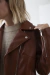 CAMPERA EDNA CIERRE CARAMEL (O140) - comprar online