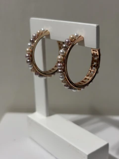 Brinco Argola Pérolas Branco , Rose e Cinza