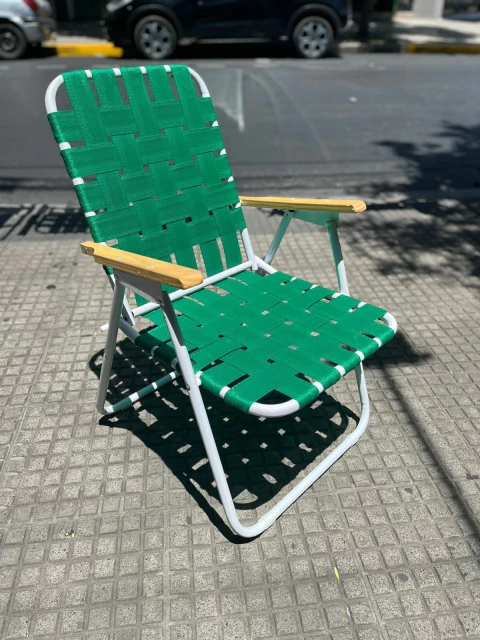 Sillon Alto tiras, de caño con apoya brazo madera