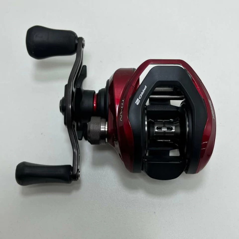 Reel huevito Titan pro 2 12000 11+1Rul.