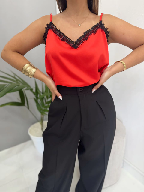 BLUSA TOP DE SEDITA BRETEL FINO CON PUNTILLA OSSIRA