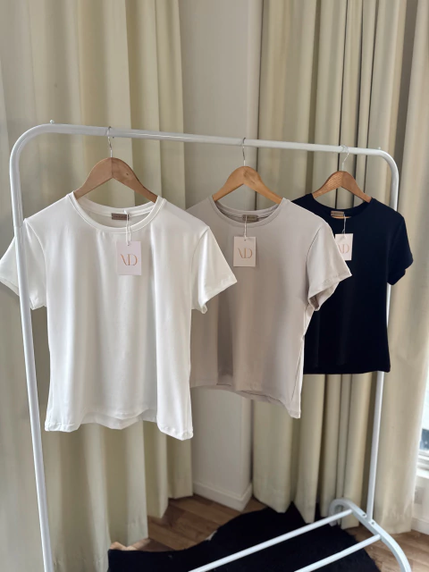 REMERA BÁSICA LIVIANA VREELAND