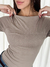 REMERA ELARIA (VISON) en internet