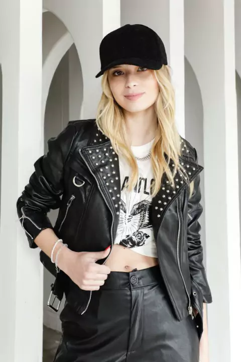 Campera ROCKSTAR tachas - comprar online