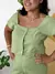 Blusa Cropped Com Botões VERDE na internet