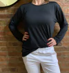 REMERA 902