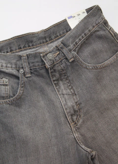 Jean Wrangler Missouri Gris (NUEVO) en internet