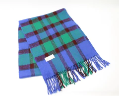 Bufanda escocesa violeta en internet