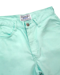 Pantalón Wrangler Verde (NUEVO) - Corchito en el espacio