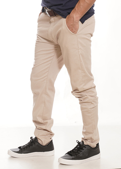 Pantalón gabardina corte chino beige en internet