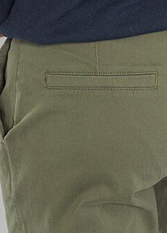 Pantalón gabardina elastizada corte chino verde oscuro - comprar online