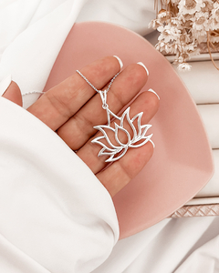 Colar flor de lotus- CL121