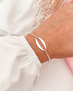 Pulseira placa oval vazada- PL005