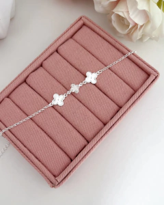 Pulseira com 3 trevos -PL026