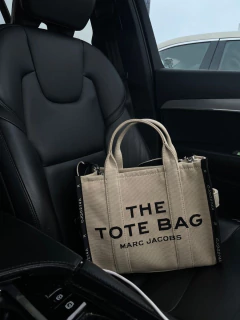 TOTE BEIGE M - comprar online