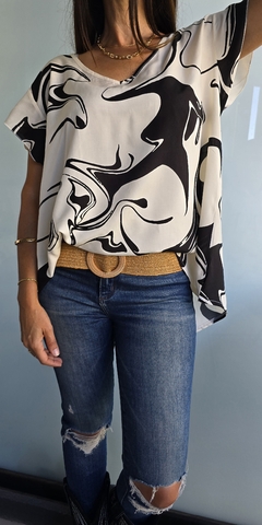 Maxi blusa de fibrana cuello v con volado en hombros evase
