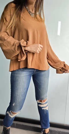 Blusa de cey m/l con frunce en puños - comprar online