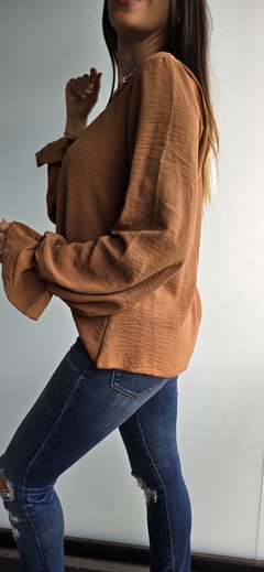 Blusa de cey m/l con frunce en puños