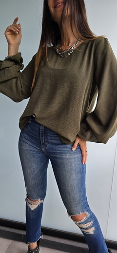 Blusa de cey m/l con frunce en puños - She Indumentaria