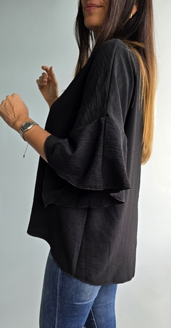 Blusa amplia de cey mangas volado 3/4 con gota atras - tienda online