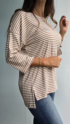 Remera de modal cuello redondo manga 3/4 rayada x talles