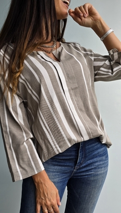 Blusa de lino con tablita rayada x talles - She Indumentaria