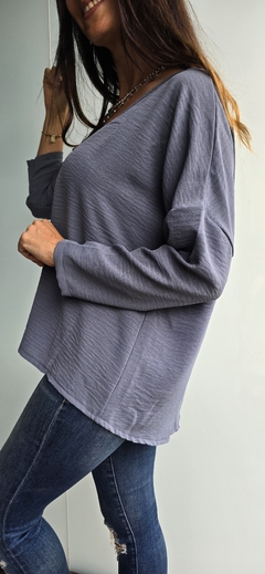 Blusa amplia de cey mangas 3/4 comun con gota atras
