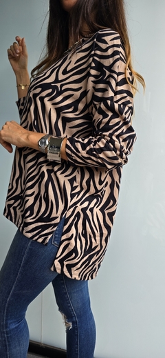 Sweater / Remeron de lanilla cuello redondo manga 3/4 estampado - comprar online
