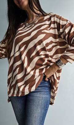 Sweater / Remeron de lanilla cuello redondo manga 3/4 estampado - She Indumentaria