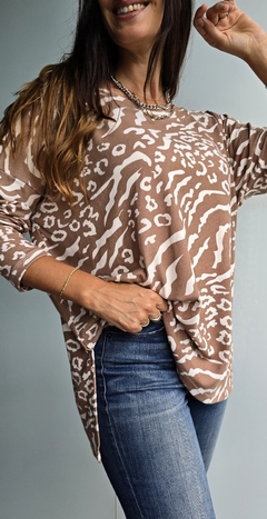 Sweater / Remeron de lanilla cuello redondo manga 3/4 estampado en internet