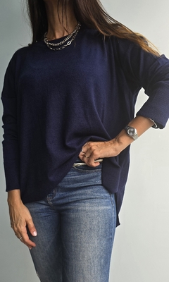 Imagen de Sweater de bremer cuello redondo amplio con tajitos laterales