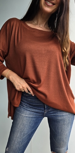 Remeron de lanilla morley con tajos laterales más largo atrás
