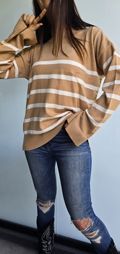 Sweater rayado amplio con tajos laterales de bremer - She Indumentaria