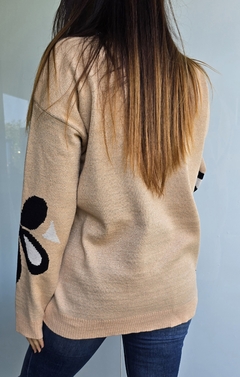Sweater doble hilo de bremer con estampa de flores - She Indumentaria
