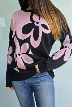 Sweater doble hilo de bremer con estampa de flores - She Indumentaria