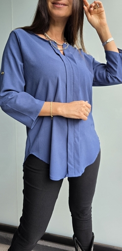 Blusa de crepe con spandex mangas rebatibles