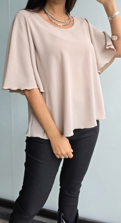Blusa de cey mangas volado 3/4 con gota atras - She Indumentaria