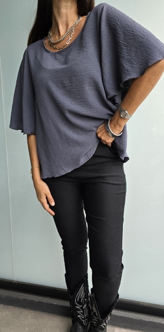 Blusa de cey mangas volado 3/4 con gota atras en internet