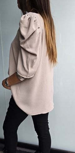 Blusa de cey mangas princesa cuello en V - comprar online