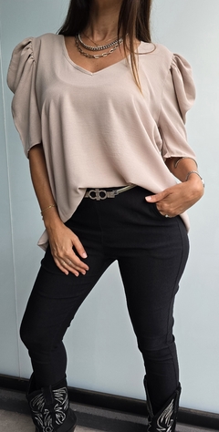 Blusa de cey mangas princesa cuello en V