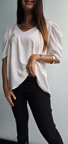 Blusa de cey mangas princesa cuello en V